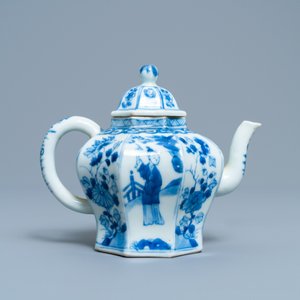 Een Chinese blauw-witte theepot met deksel, Kangxi — foto 4