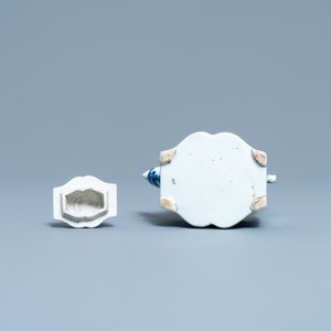 Een Chinese blauw-witte theepot met deksel, Kangxi — foto 7
