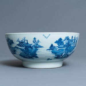 Een Chinese blauw-witte vaas en een grote kom, Qianlong — foto 3