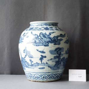Een Chinese blauw-witte vaas met boten in een bergachtig landschap, Ming — foto 14