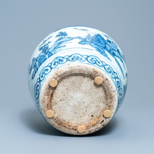 Een Chinese blauw-witte vaas met boten in een bergachtig landschap, Ming — foto 5