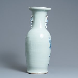 Een Chinese blauw-witte vaas met celadon fondkleur, 19e eeuw — foto 3