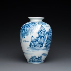 Een Chinese blauw-witte vaas met een bergachtig landschap, Kangxi merk, Republiek — foto 4