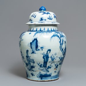 Een Chinese blauw-witte vaas met figuren in een landschap, Kangxi — foto 2