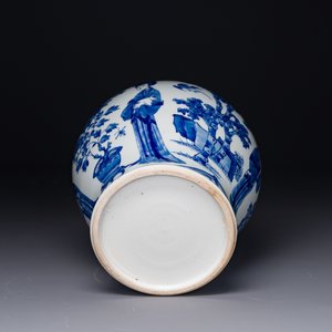 Een Chinese blauw-witte vaas met 'Lange Lijzen', Kangxi — foto 6