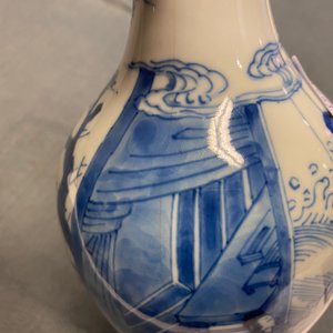 Een Chinese blauw-witte vaas met olifantenoren, Kangxi merk en periode — foto 8
