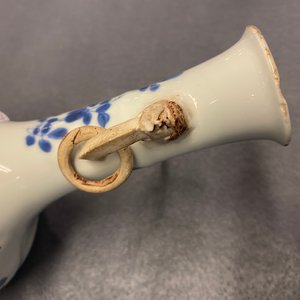 Een Chinese blauw-witte vaas met olifantenoren, Kangxi — foto 10