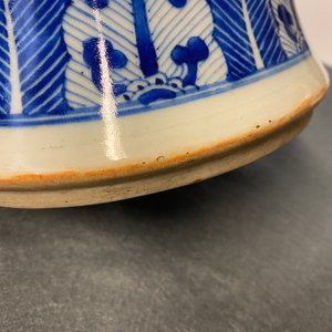 Een Chinese blauw-witte vaas met prunusbloemen, 19e eeuw — foto 9