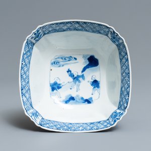 Een Chinese blauw-witte vierkante kom, Chenghua merk, Kangxi — foto 6