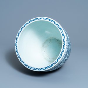 Een Chinese blauw-witte viskom, 19e eeuw — foto 6