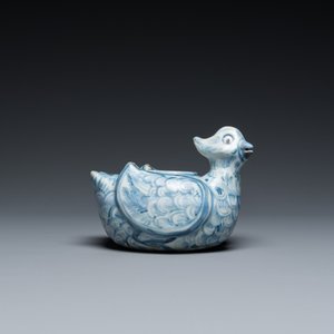Een Chinese blauw-witte waterdruppelaar in de vorm van twee eenden, Ming — foto 4