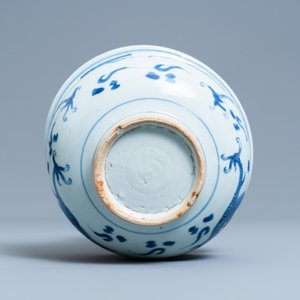 Een Chinese blauw-witte wierookbrander met draken, Kangxi — foto 7