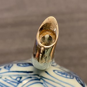 Een Chinese blauw-witte wijnkan met deksel, Wanli — foto 10