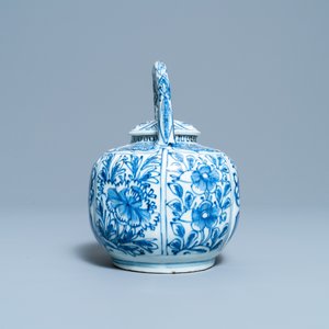 Een Chinese blauw-witte wijnkan met deksel, Wanli — foto 3