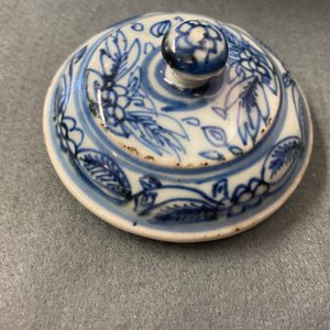 Een Chinese blauw-witte wijnkan met deksel, Wanli — foto 8