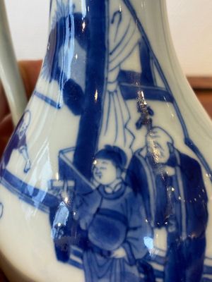 Een Chinese blauw-witte 'Xi Xiang Ji' dekselkan, Xuande merk, Kangxi — foto 10