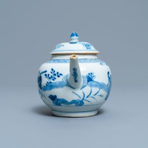 Een Chinese blauw-witte 'Xi Xiang Ji' theepot met deksel, Kangxi/Yongzheng — foto 5