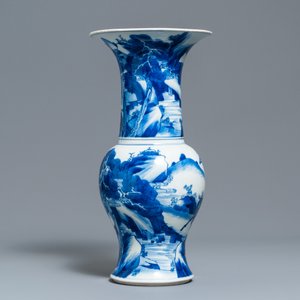 Een Chinese blauw-witte yenyen vaas met herten en kraanvogels, Kangxi — foto 2