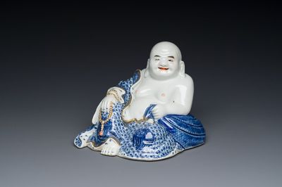 Een Chinese blauw-witte zittende Boeddha, You Lin Ji Zao 游林記造 mark, Republiek