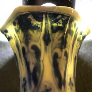 Een Chinese blauwwitte achthoekige flesvormige vaas, Kangxi — foto 11