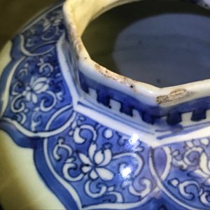 Een Chinese blauwwitte balustervaas, Transitie periode — foto 15