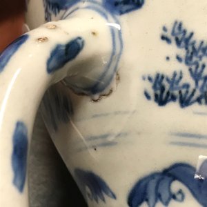 Een Chinese blauwwitte dekselkan met zilveren montuur, Transitie periode — foto 13