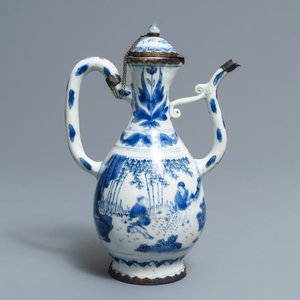 Een Chinese blauwwitte dekselkan met zilveren montuur, Transitie periode — foto 4