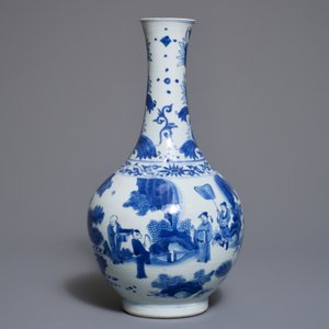 Een Chinese blauwwitte flesvormige vaas met figuratief decor rondom, Transitie periode — foto 4