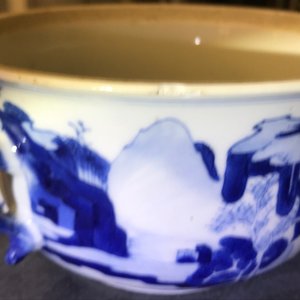 Een Chinese blauwwitte gedekselde papkom, Kangxi — foto 12