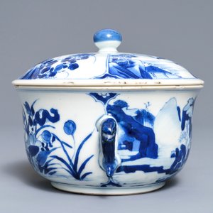 Een Chinese blauwwitte gedekselde papkom, Kangxi — foto 5