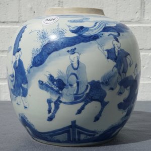 Een Chinese blauwwitte gemberpot met spelende jongens, Kangxi — foto 7