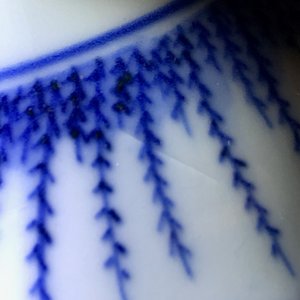 Een Chinese blauwwitte kalebasvaas met figuratief decor rondom, Transitie periode — foto 18