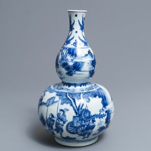 Een Chinese blauwwitte kalebasvaas met figuratief decor rondom, Transitie periode — foto 2