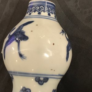 Een Chinese blauwwitte kalebasvaas, Ming — foto 11