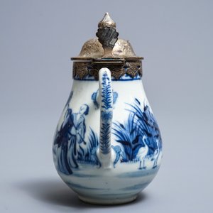 Een Chinese blauwwitte kan met decor naar Cornelis Pronk, 'De parasoldames', Qianlong — foto 5