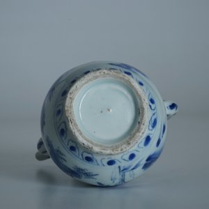 Een Chinese blauwwitte kan met figuren in een landschap, Transitie periode — foto 13