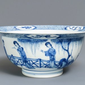 Een Chinese blauwwitte klapmutskom, Chenghua merk, Kangxi — foto 1