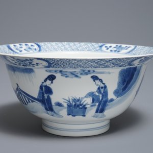 Een Chinese blauwwitte klapmutskom met figuren, Jiajing merk, Kangxi — foto 7