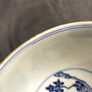 Een Chinese blauwwitte kom met de 'Cao zussen', Chenghua merk, Kangxi — foto 20