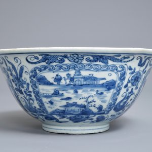 Een Chinese blauwwitte kom met figuren in vakverdeling, Wanli — foto 5