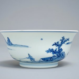 Een Chinese blauwwitte kom met fijn landschapsdecor, Yongzheng merk en periode — foto 3