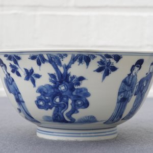 Een Chinese blauwwitte kom met lange Lijzen, Kangxi — foto 15