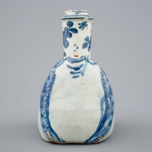 Een Chinese blauwwitte kraakporseleinen kendi in de vorm van een kikker, Wanli — foto 2