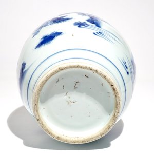 Een Chinese blauwwitte olijfvormige vaas, Chongzhen, Transitie periode — foto 6