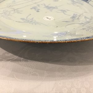 Een Chinese blauwwitte schotel met een hert en twee reigers in potlood-stijl, Yongzheng — foto 5