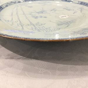 Een Chinese blauwwitte schotel met een hert en twee reigers in potlood-stijl, Yongzheng — foto 6