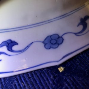 Een Chinese blauwwitte schotel met ruiters, Kangxi merk en periode — foto 28