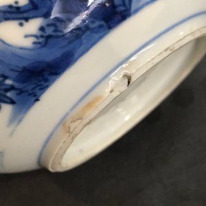Een Chinese blauwwitte theepot met deksel, Kangxi — foto 10
