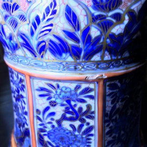 Een Chinese blauwwitte vaas in Europa overgedecoreerd, Kangxi — foto 21