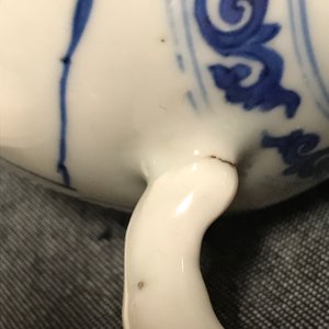 Een Chinese blauwwitte vaas met olifantenoren, Transitie periode — foto 8